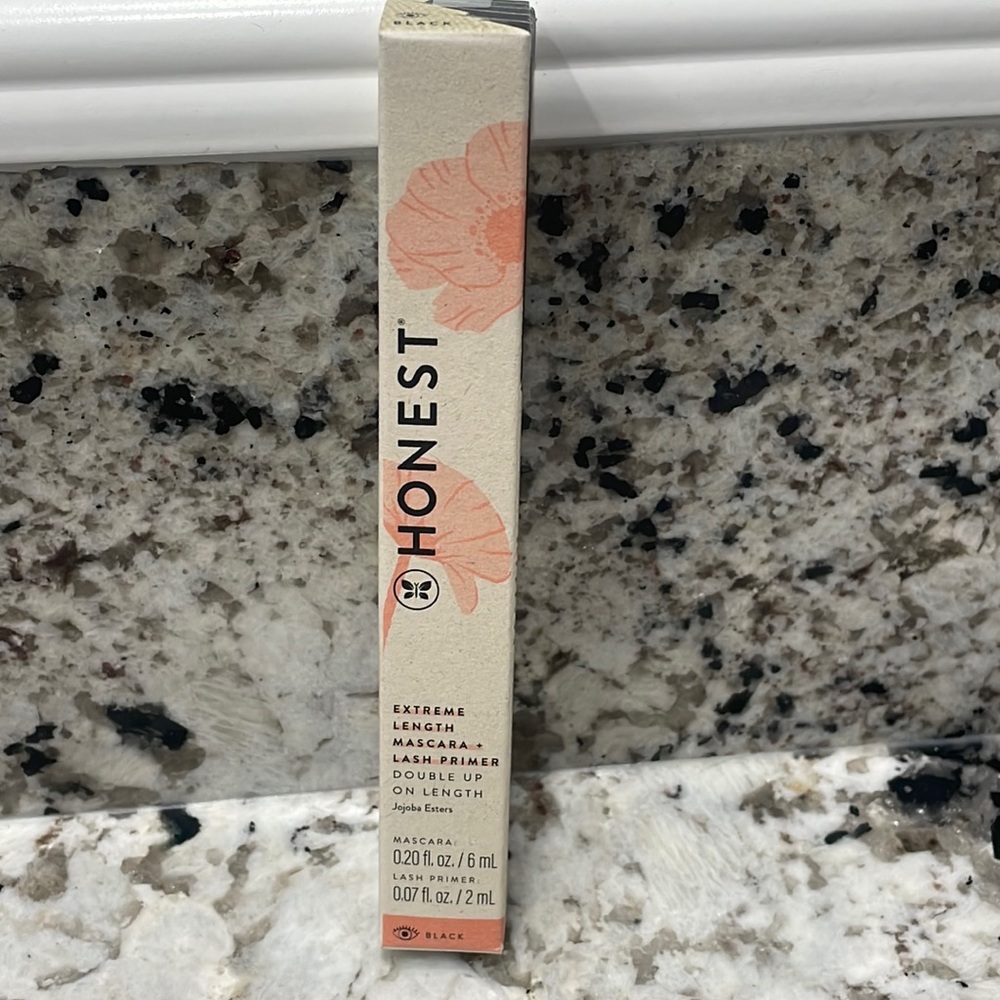 🦋2/$20 Honest extreme length mascara + lash primer double up on length NWT